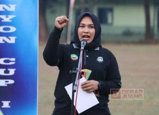 Tri Yuli Apresiasi Turnamen Danyon 410/Alugoro Cup I