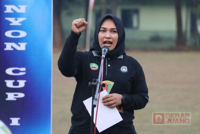 Tri Yuli Apresiasi Turnamen Danyon 410/Alugoro Cup I