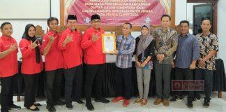 Andang Bersama DPC Partai Serahkan Berkas Bacaleg ke KPU Jepara