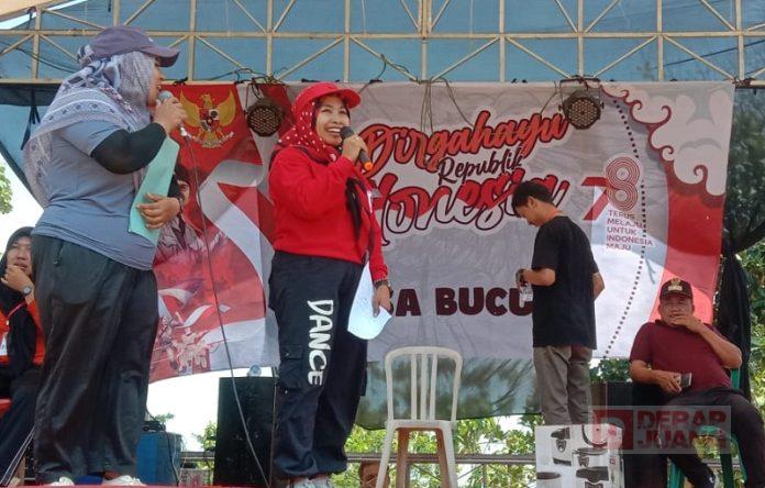 Semarakkan HUT RI, Siti Pimpin Senam Sicita Ibu-ibu PKK Desa Bucu