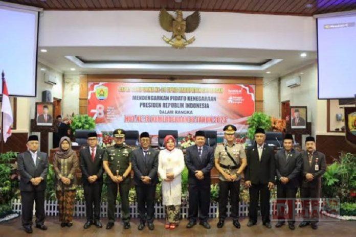 Sri Sumarni dan Jajarannya Dengarkan Pidato Kenegaraan Presiden RI