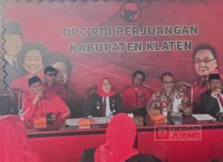 DPC Klaten Bagikan Bendera Partai untuk Seluruh Bintang Dua