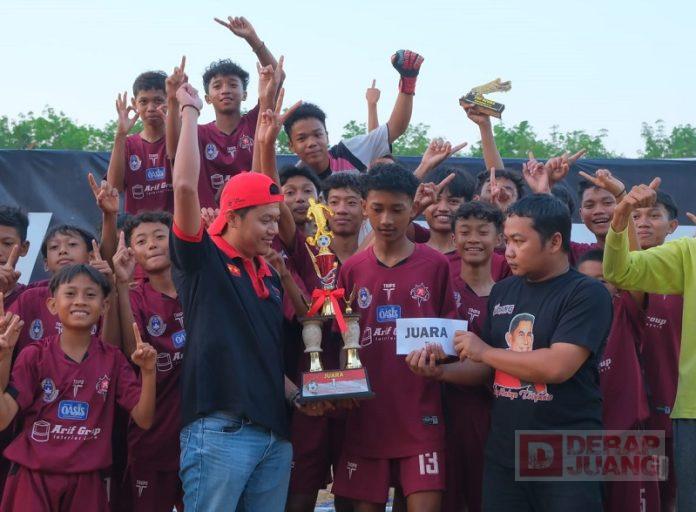 Heru dan Karang Taruna Balong Gelar Turnamen Bola Sorcoffe