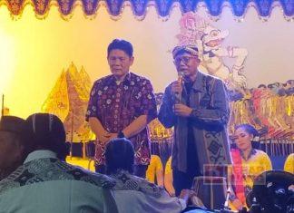 Andry dan Samirun Hadiri Pagelaran Wayang Kulit di Jeruklegi