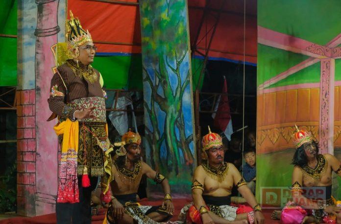 Perankan Prabu Kresno, Andang Ajak Warga Lestarikan Seni Wayang Orang