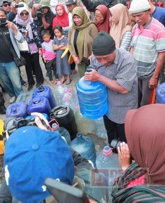 Sri Mulyani Kirim Air Bersih ke Wilayah Terdampak Kekeringan