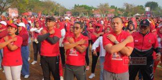 Andang Kenalkan Kader Banteng Jepara ke Ribuan Warga Dalam Gelaran Jalan Sehat
