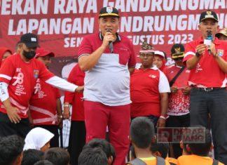 Taufik Buka Event Jalan Sehat yang Diikuti 10.000 Peserta