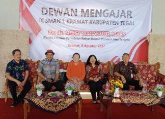 dr. Messy Beri Edukasi Politik Bagi Pemilih Pemula di Dapil