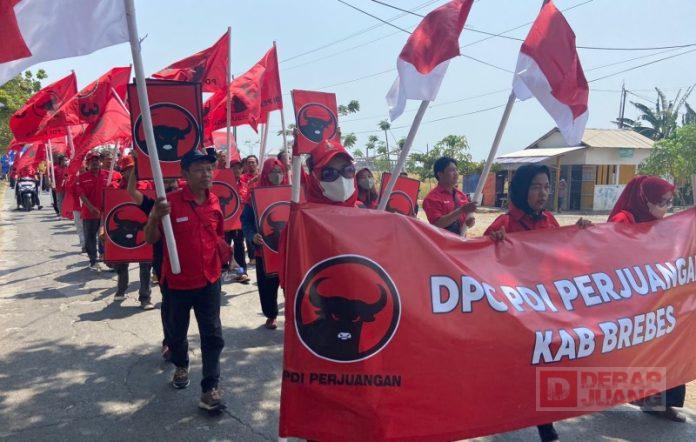 DPC PDI Perjuangan Brebes Ramaikan Kirab Kampanye Damai Bersama KPU Brebes