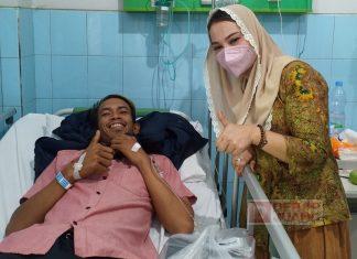 Hesti Nugroho Jenguk Pasien Rujukan dari Pulau Karimun Jawa