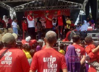 Jalin Kedekatan Warga Wolo, Musafak Gelar Jalan Sehat