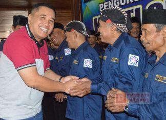 Taufik Jalin Silaturahmi dengan Komunitas Pecinta Sepeda Tua