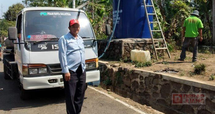 Peduli Kekeringan, Untung Salurkan Air Bersih ke Wilayah Ampuannya