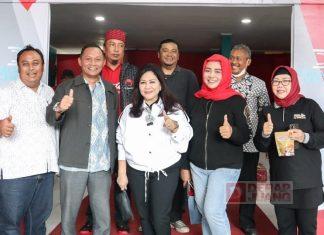 Ingin Majukan Sektor IKM, Evita Nursanty Support Alat Packaging