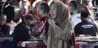 Bu Tiwi Kukuhkan Dewan Kesenian dan PPDRI Bojongsari