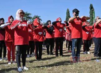 Bambang Irawan Gelar Senam Bersama di Karangbanjar