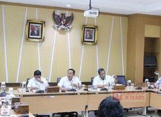 Pimpin Rapat Bamus, Kadar Lusman Bahas Rencana Perubahan KUA dan PPAS