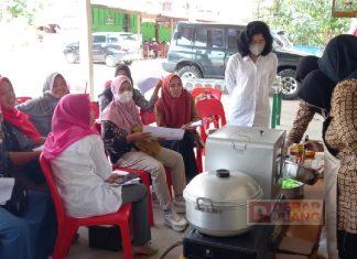 Andry Gelar Bimtek Usaha Makanan Ringan Bersama DPKUKM