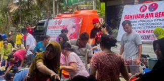 Bayu Widyatama Gelar Baksos Distribusi Air Bersih