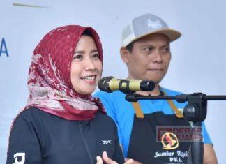 Ristawati Buka ‘Sunday Morning’ Bersama Para Pedagang