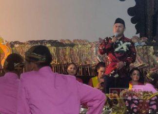 Hartanto Gelar Pentas Wayang Kulit Semalam Suntuk di Jiwan
