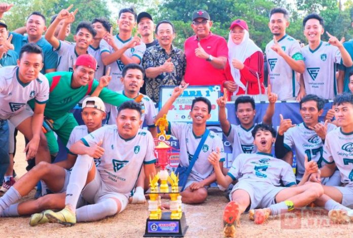 Andang dan Nur Osel Hadiri Penyerahan Trofi Juara 'Turnamen Persilang Cup'