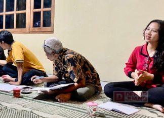 Antisipasi Jeratan Pinjol Ilegal, Azalea Edukasi Warga Desa Pule