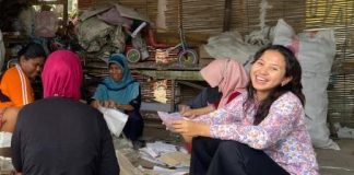 Azalea Kampanyekan Menabung di Bank Sampah