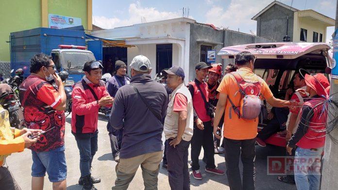 Baguna Ikut Serta Memadamkan Kebakaran Hutan di Gunung Merbabu Baguna Ikut Serta Memadamkan Kebakaran Hutan di Gunung Merbabu