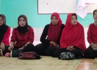 Sri Sugiyanti Dampingi PKK dan Dawis Ikuti Pelatihan Bakery