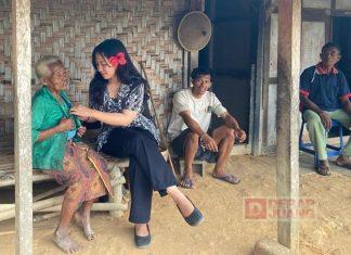 Bentuk Kepedulian, Azalea Kunjungi Warga Lansia di Desa Pare