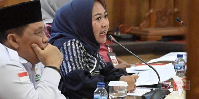 Bupati Tiwi mengajak ASN Purbalingga Zakat di Baznas Guna Pengentasan Kemiskinan Bupati Tiwi mengajak ASN Purbalingga Zakat di Baznas Guna Pengentasan Kemiskinan