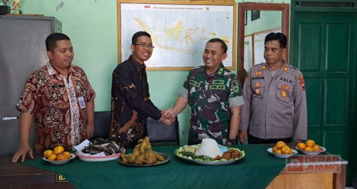 HUT TNI ke-78, Mas Dhani Kunjungi Markas Koramil Giriwoyo