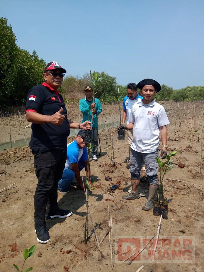 Andang Ikuti Kegiatan Tanam Mangrove, Bersama KPU Jepara