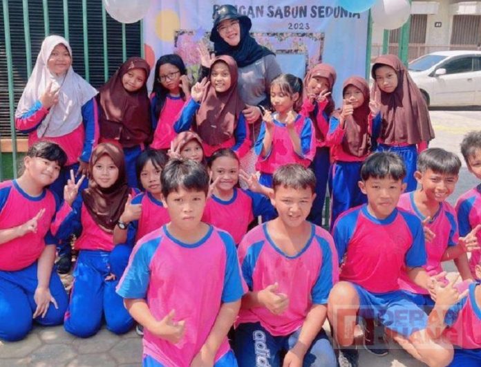 Oshel Ajarkan Anak-Anak Tentang Pentingnya Cuci Tangan Pakai Sabun