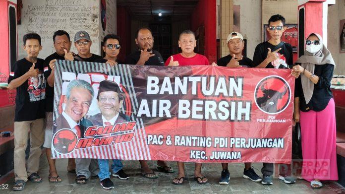 Gotong Royong, PAC-ranting PDI Perjuangan Juwana Salurkan Air Bersih Gotong Royong, PAC-ranting PDI Perjuangan Juwana Salurkan Air Bersih
