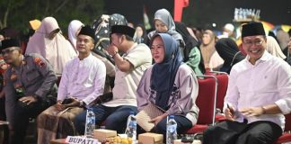 Kutasari Bersholawat, Bupati Tiwi: Santri Garda Terdepan Menjaga Ideologi Bangsa Kutasari Bersholawat, Bupati Tiwi: Santri Garda Terdepan Menjaga Ideologi Bangsa