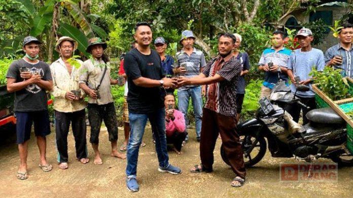 Lestarikan Alam, Mas Anan Gelar Gerakan Tanam 1.000 Bibit Buah Mas Anan