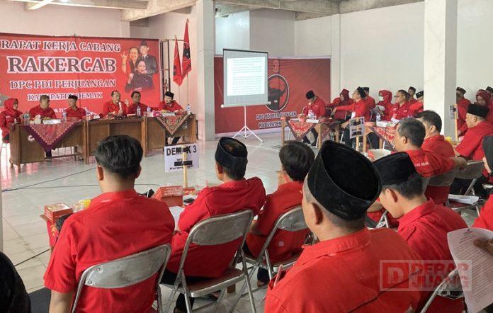 Rakercab, Banteng Kota Wali Pastikan Mesin Partai Bergerak Penuh Raih Menang Spektakuler