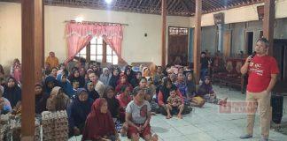 Rusdiana Gelar Pasar Murah Telur di Mojopuro Rusdiana