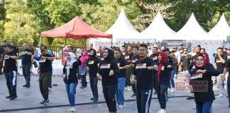 Bupati Grobogan Ajak Masyarakat Senam Sekaligus Sosialisasikan Pemilu 2024 Damai.