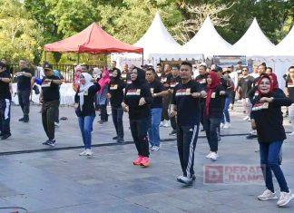 Bupati Grobogan Ajak Masyarakat Senam Sekaligus Sosialisasikan Pemilu 2024 Damai.