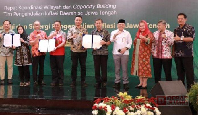 Fokus Tekan Inflasi Daerah, Mbak Ita Dirikan Toko TPID Berupa ‘Food Station’ Fokus Tekan Inflasi Daerah, Mbak Ita Dirikan Toko TPID Berupa ‘Food Station’