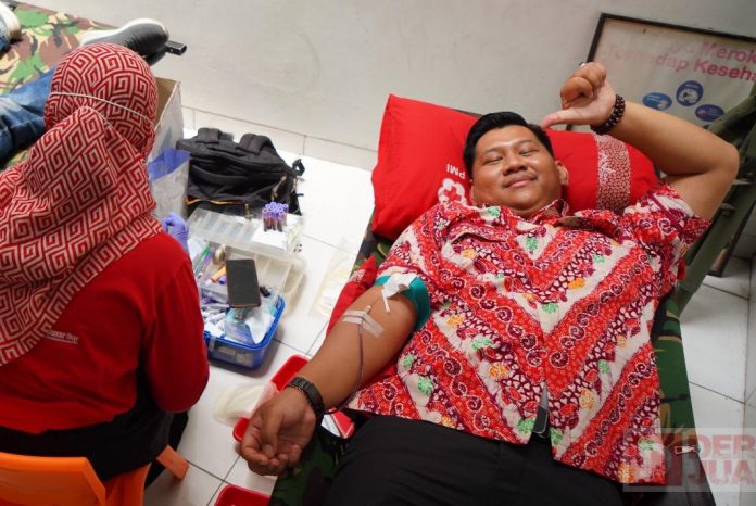 Gandeng PMI Salatiga, Bonar Novi Priatmoko Selenggarakan Giat Donor Darah