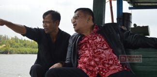 Menyebrangi Kampung Laut, Taufik: Destinasi Wisata Bagus Di Sini