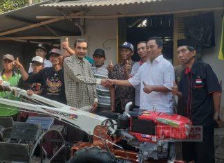 Pujiyono Berikan Bantuan Traktor Di Desa Gandrungmanis