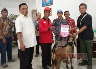 Pujiyono Berikan Bantuan Kambing Di Bantarsari
