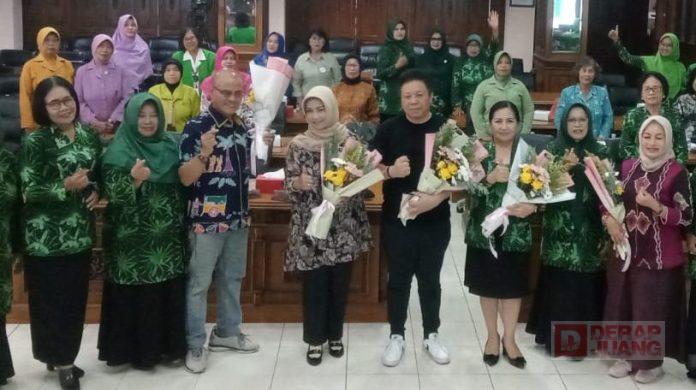 Dance Berharap Gerakan Wanita Sejahtera Jalankan Program Selaras dengan Pemkot Dance Berharap Gerakan Wanita Sejahtera Jalankan Program Selaras dengan Pemkot