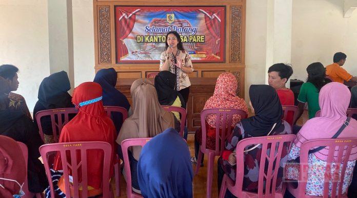 Wonogiri Zero Stunting, Azalea Dampingi Pembagian Telur